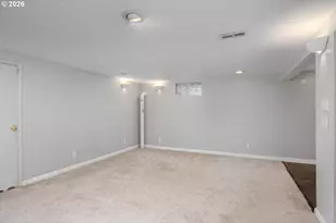 3825 NE 63rd Ave, Portland, OR 97213 - Photo 33