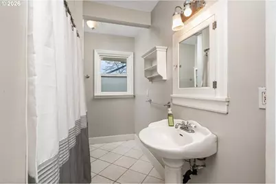 3825 NE 63rd Ave, Portland, OR 97213 - Photo 19