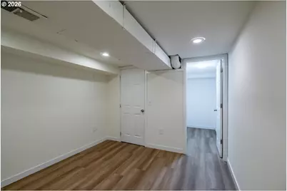 8610 NE Hancock St, Portland, OR 97220 - Photo 29