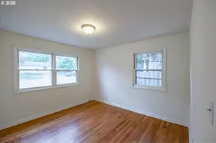 8610 NE Hancock St, Portland, OR 97220 - Photo 25