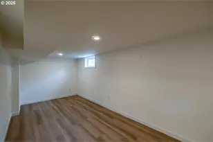 8610 NE Hancock St, Portland, OR 97220 - Photo 31