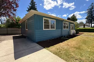 8610 NE Hancock St, Portland, OR 97220 - Photo 13