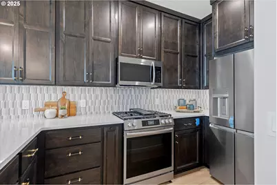 811 SW 13th St, Newport, OR 97365 - Photo 7