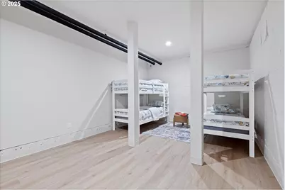 811 SW 13th St, Newport, OR 97365 - Photo 41