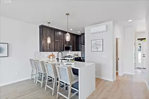 811 Southwest 13th Street, Newport, OR 97365 - Photo 9