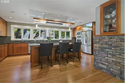 1847 Woodland Ter, Lake Oswego, OR 97034 - Photo 11