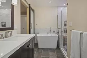 1847 Woodland Terrace, Lake Oswego, OR 97034 - Photo 23