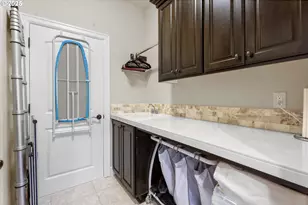 11428 NW Chloe Ln, Portland, OR 97229 - Photo 25