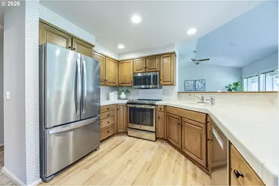 982 Shaughnessy Ln, Eugene, OR 97401 - Photo 19