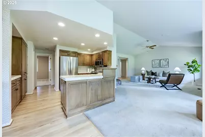 982 Shaughnessy Ln, Eugene, OR 97401 - Photo 17