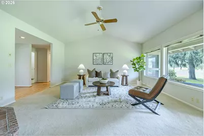 982 Shaughnessy Ln, Eugene, OR 97401 - Photo 9