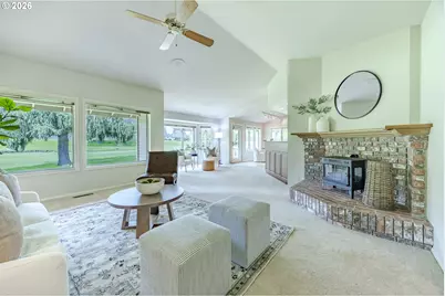 982 Shaughnessy Ln, Eugene, OR 97401 - Photo 7