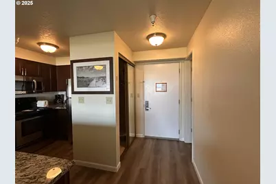 88416 1st Ave #303, Florence, OR 97439 - Photo 3