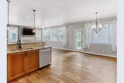 28623 Greenway Dr, Wilsonville, OR 97070 - Photo 11