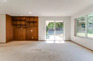 310 E 48th Ave, Eugene, OR 97405 - Photo 9