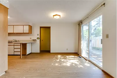 310 E 48th Ave, Eugene, OR 97405 - Photo 7