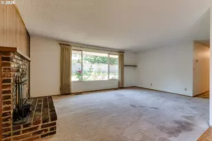 310 E 48th Ave, Eugene, OR 97405 - Photo 5