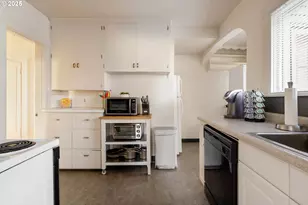 2036-2038 SE Morrison St, Portland, OR 97214 - Photo 3