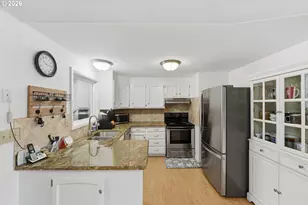 1024 Noble Ave, Coos Bay, OR 97420 - Photo 45
