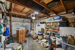 1024 Noble Ave, Coos Bay, OR 97420 - Photo 5