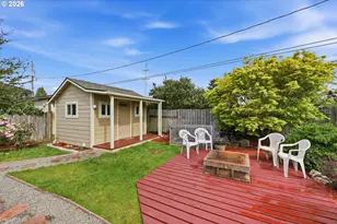 1024 Noble Ave, Coos Bay, OR 97420 - Photo 13