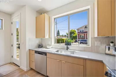 7307 N Stanford Ave #C, Portland, OR 97203 - Photo 11