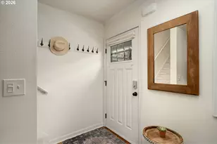 2555 NW Savier St, Portland, OR 97210 - Photo 3