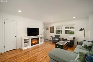 2555 NW Savier St, Portland, OR 97210 - Photo 9
