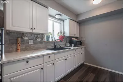 3350 Oak Knoll Rd, Salem, OR 97304 - Photo 7