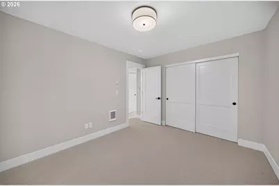 10965 NE Wygant St, Portland, OR 97220 - Photo 13