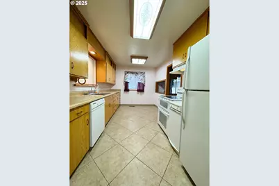 2050 Birch St, Baker City, OR 97814 - Photo 7