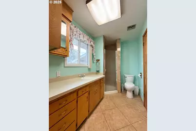 2050 Birch St, Baker City, OR 97814 - Photo 11