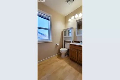 881 Arrow Leaf Pl, Harrisburg, OR 97446 - Photo 9