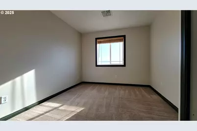 881 Arrow Leaf Pl, Harrisburg, OR 97446 - Photo 11