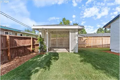 12875 SW Dale Cir, Beaverton, OR 97008 - Photo 45