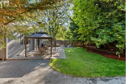 6316 SE Karpstein Pl, Hillsboro, OR 97123 - Photo 37