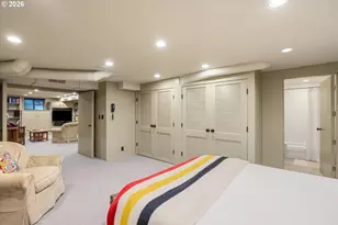 5050 SW Hilltop Ln, Portland, OR 97221 - Photo 37
