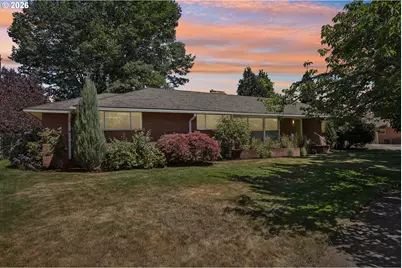 720 NE 107th Pl, Portland, OR 97220 - Photo 3