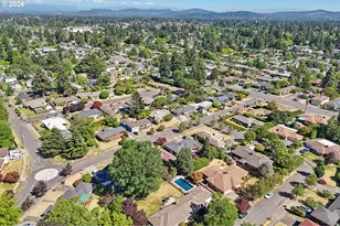 720 NE 107th Pl, Portland, OR 97220 - Photo 45