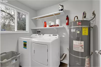 2953 W 15th Ave, Eugene, OR 97402 - Photo 7