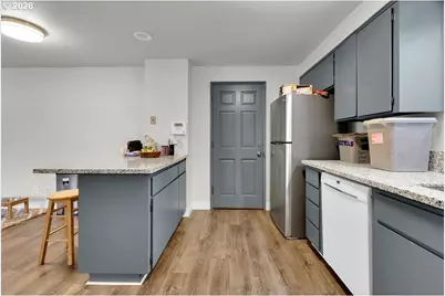 2953 W 15th Ave, Eugene, OR 97402 - Photo 9