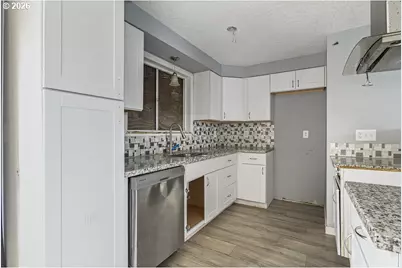 6910 SE 92nd Ave, Portland, OR 97266 - Photo 9