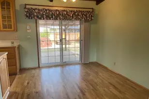 1466 W Fairview Dr, Springfield, OR 97477 - Photo 3