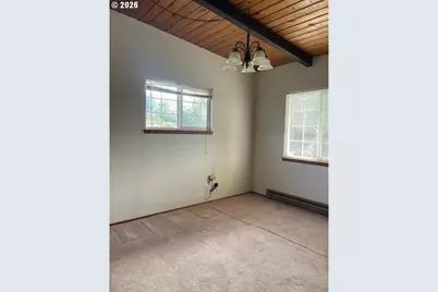 1466 W Fairview Dr, Springfield, OR 97477 - Photo 7