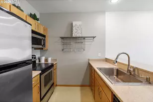 1125 NW 9th Ave, Portland, OR 97209 - Photo 5