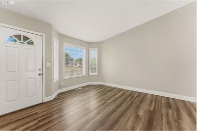 1735 Plateau St NE, Salem, OR 97305 - Photo 7