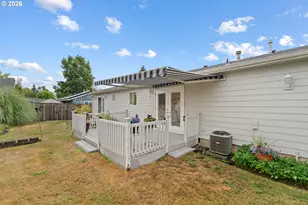 1735 Plateau St NE, Salem, OR 97305 - Photo 3