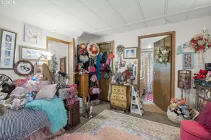 1199 N Terry St, Eugene, OR 97402 - Photo 17