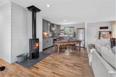 2153 SE Ohio Ave, Roseburg, OR 97470 - Photo 9