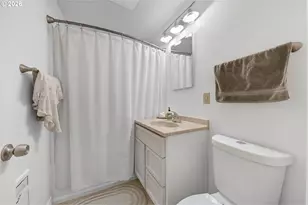 2153 SE Ohio Ave, Roseburg, OR 97470 - Photo 23